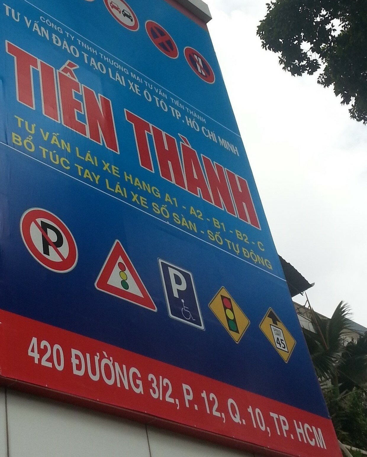 trung tam dao tao lai xe o to Tien Thanh