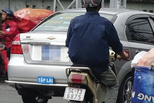 Xe ô tô tập lái